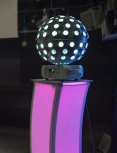 Starburst auf S Säule bei DJ Walli Hochzeits & Event DJ